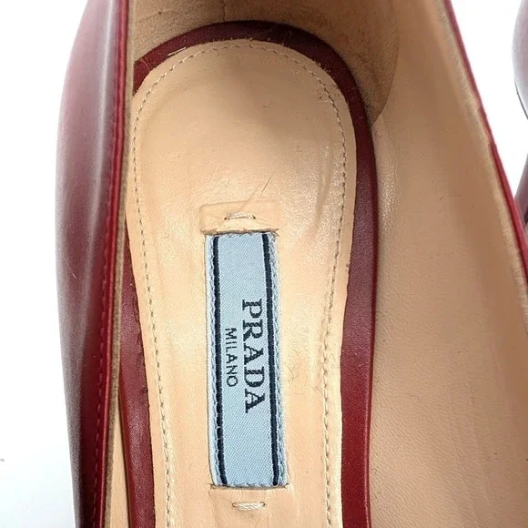 Prada Red Leather Pointed Toe Pumps Stiletto Heels Made in Italy Size 38.5 - Picture 6 of 9